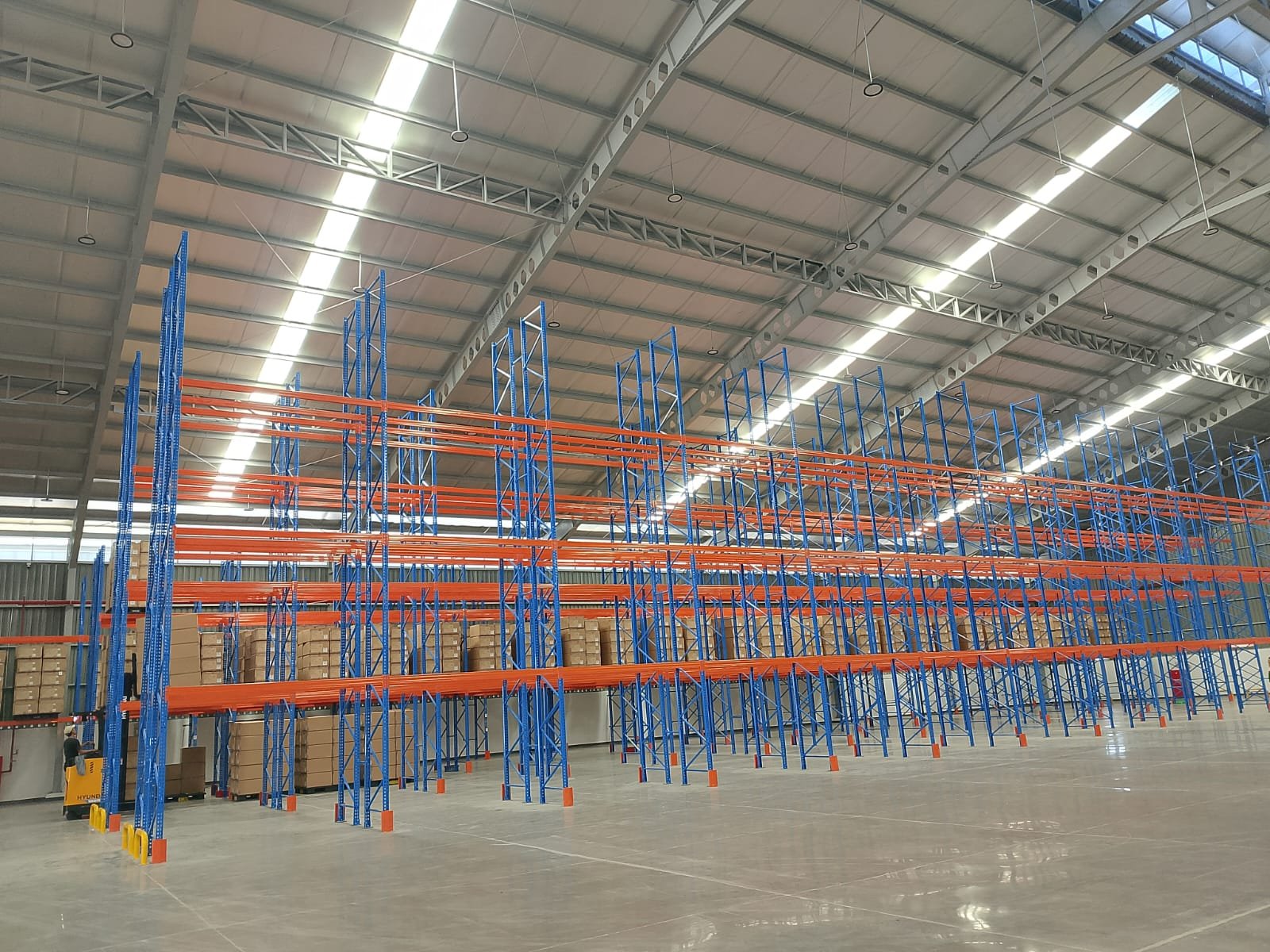 Foto pendukung halaman gudang bengkel & toko oli — Perkasa Racking TAP (3)
