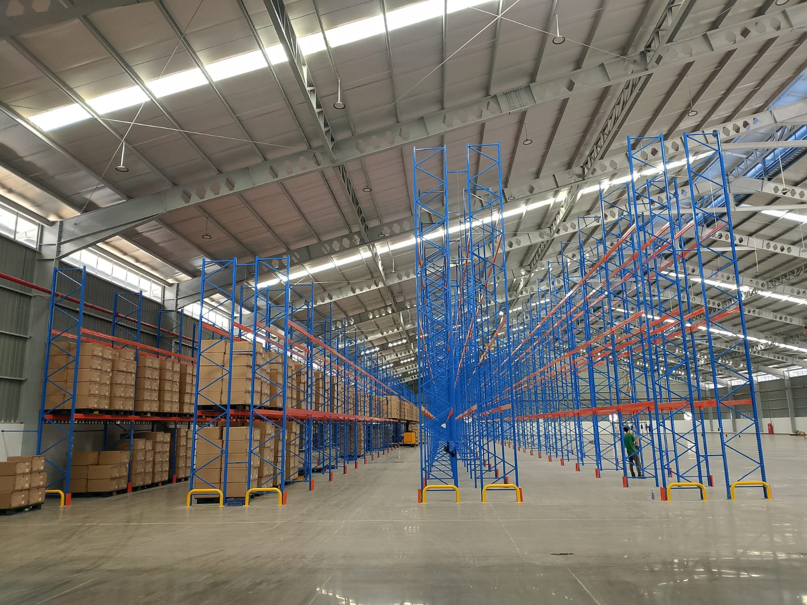 Foto pendukung halaman gudang oli tambang & kontraktor — Perkasa Racking TAP (4)